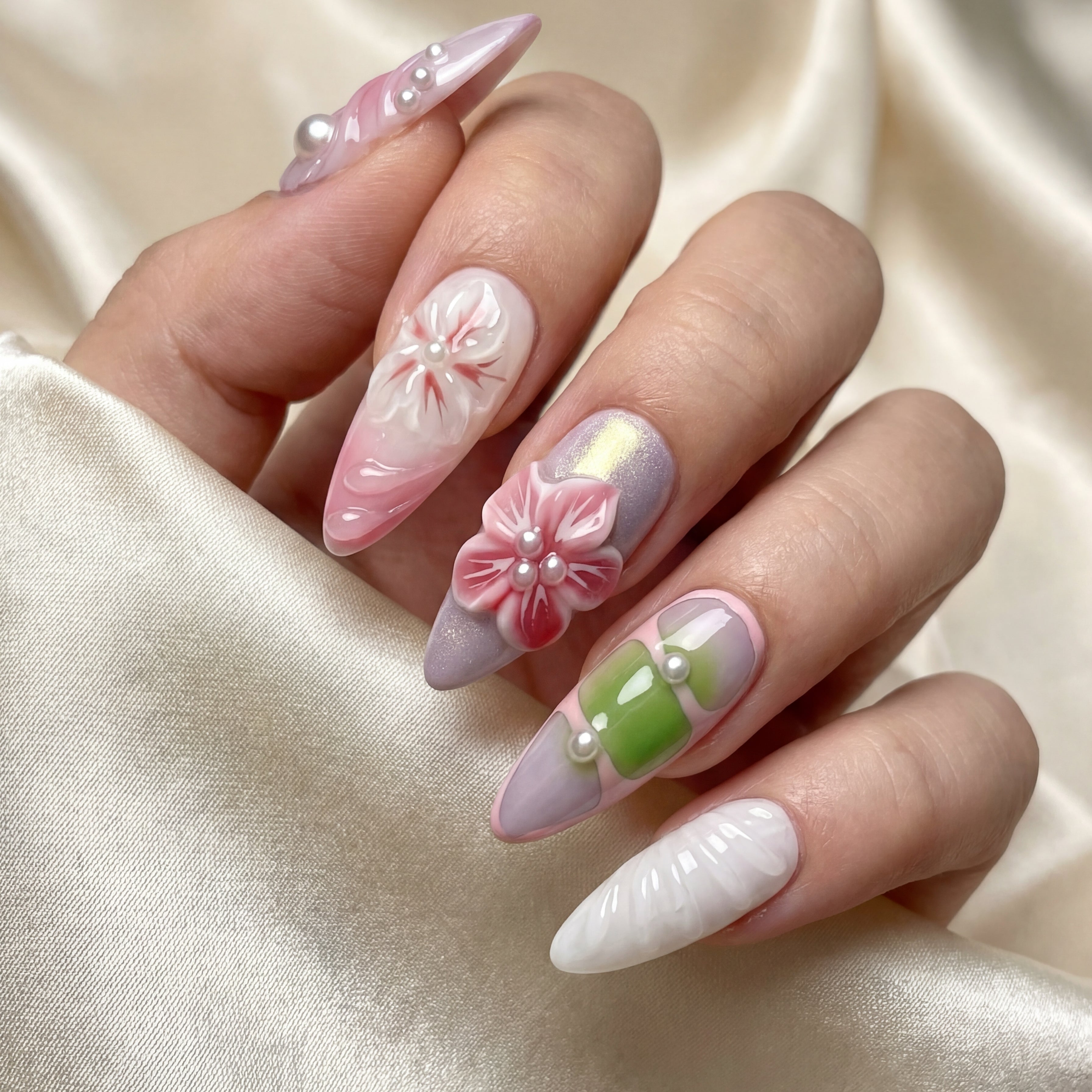 Almond Nails – Effortless Elegance